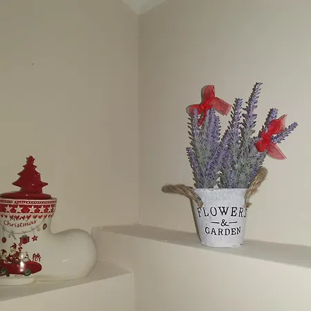 La Casa Di Marta Ateleta